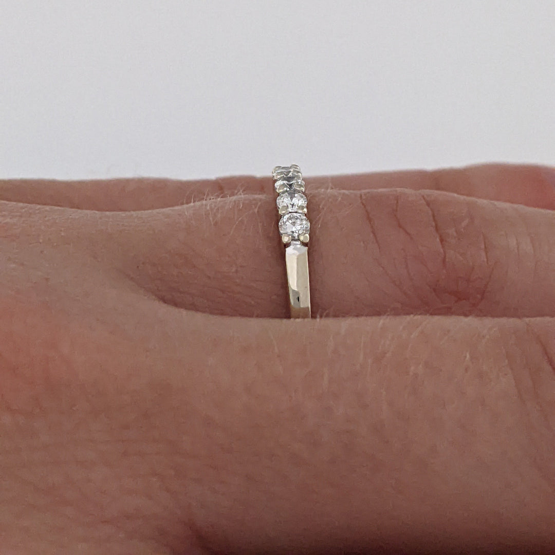 14K WHITE .20 CARAT TOTAL WEIGHT SI2 H DIAMOND ROUND (5) PRONG SET ESTATE BAND 2.0 GRAMS