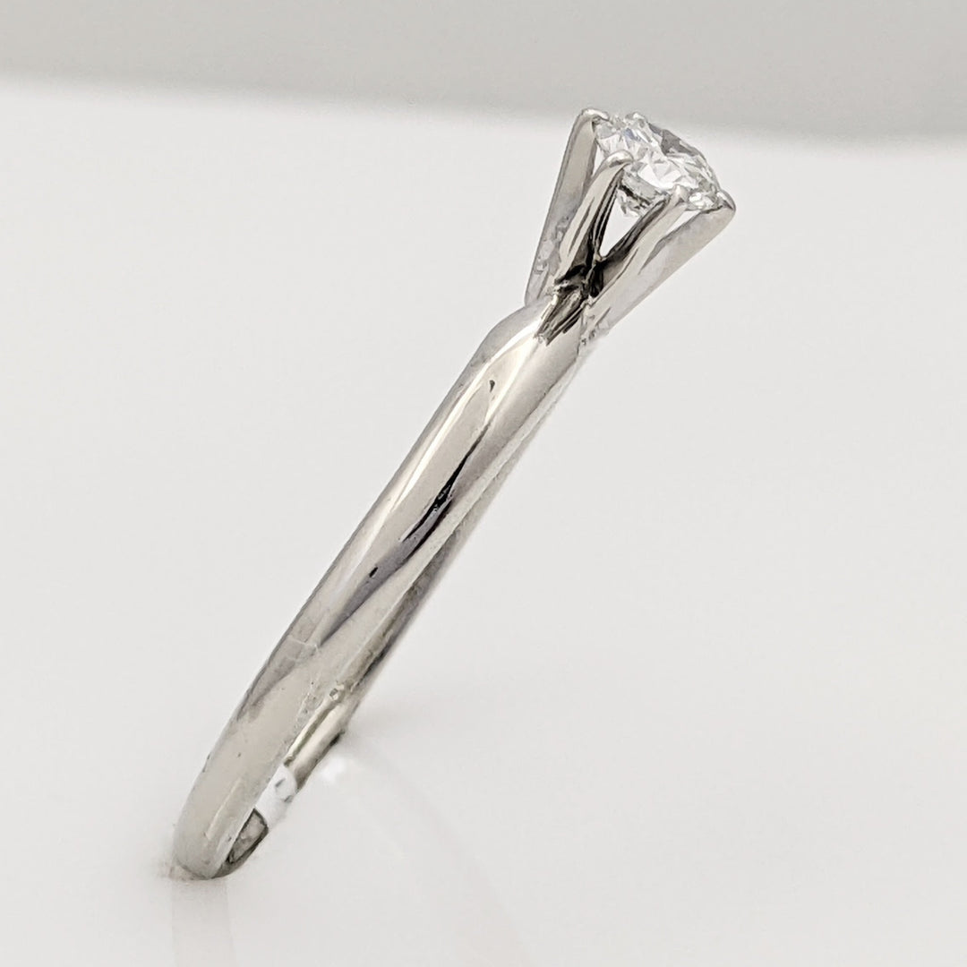 14K WHITE .22 CARAT TOTAL I1 K DIAMOND ROUND 6-PRONG SOLITAIRE ESTATE RING 1.8 GRAMS