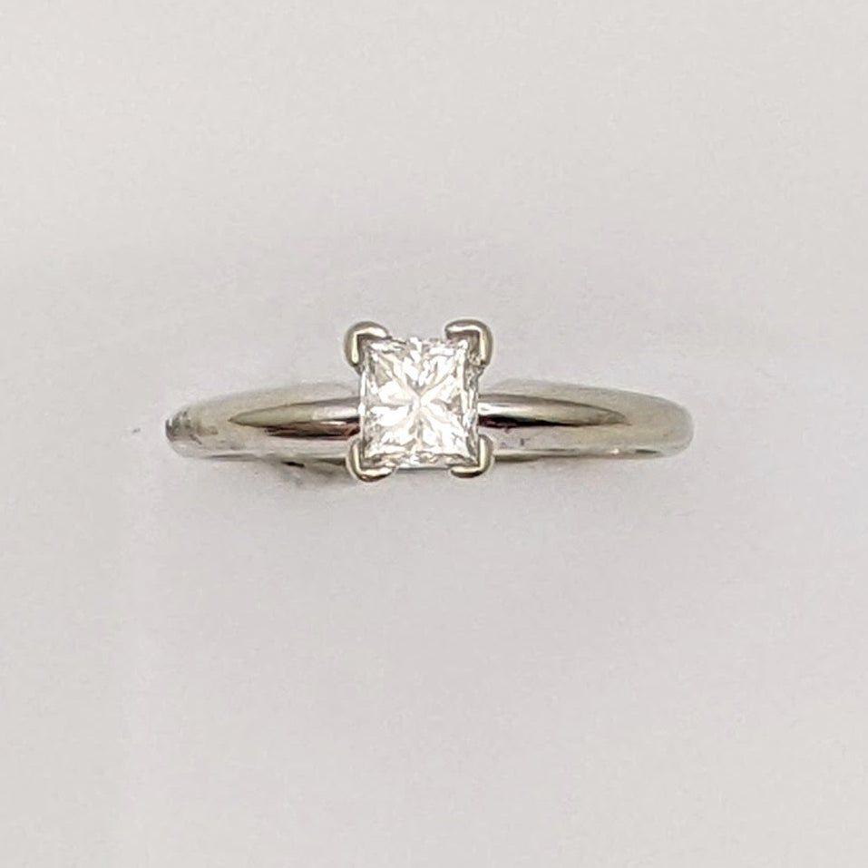 14K WHITE .47 CARAT TOTAL SI2 I DIAMOND PRINCESS CUT SOLITAIRE ESTATE RING 1.7 GRAMS