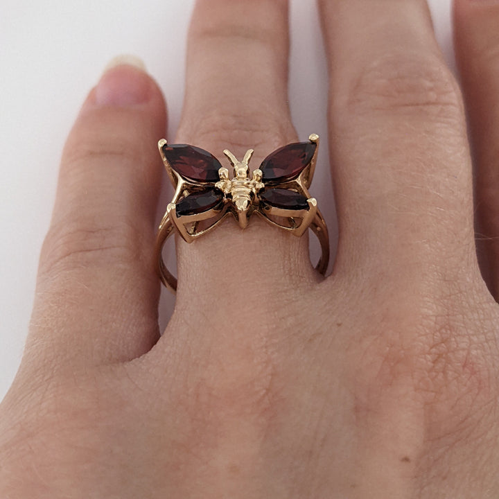 10K GARNET MARQUISE (4) BUTTERFLY ESTATE RING 2.7 GRAMS
