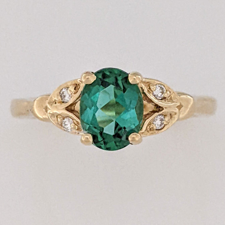 14K GREEN TOURMALINE 1.01 CARAT TOTAL WITH .04 DIAMOND TOTAL WEIGHT LEAF ESTATE RING 2.8 GRAMS