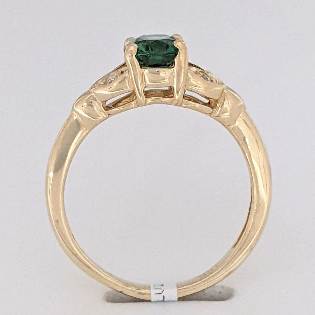 14K GREEN TOURMALINE 1.01 CARAT TOTAL WITH .04 DIAMOND TOTAL WEIGHT LEAF ESTATE RING 2.8 GRAMS