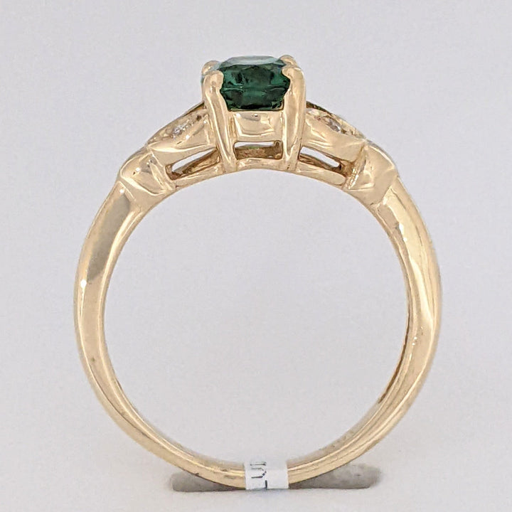 14K GREEN TOURMALINE 1.01 CARAT TOTAL WITH .04 DIAMOND TOTAL WEIGHT LEAF ESTATE RING 2.8 GRAMS