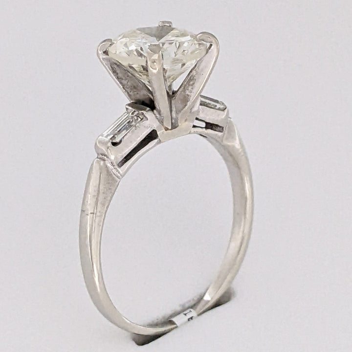 14K WHITE 2.15 CARAT TOTAL SI1 M DIAMOND ROUND (1) BAGUETTE (2) ESTATE RING 2.8 GRAMS
