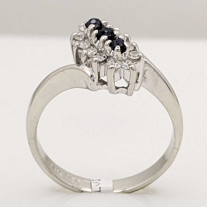 14K WHITE SAPPHIRE ROUND (3) WITH (12) MELEE ESTATE CLUSTER RING 2.3 GRAMS