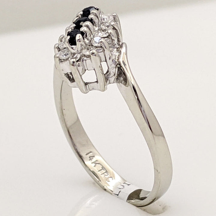 14K WHITE SAPPHIRE ROUND (3) WITH (12) MELEE ESTATE CLUSTER RING 2.3 GRAMS