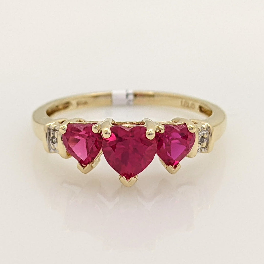 10K RED STONE HEART (3) WITH MELEE ESTATE RING 1.9 GRAMS