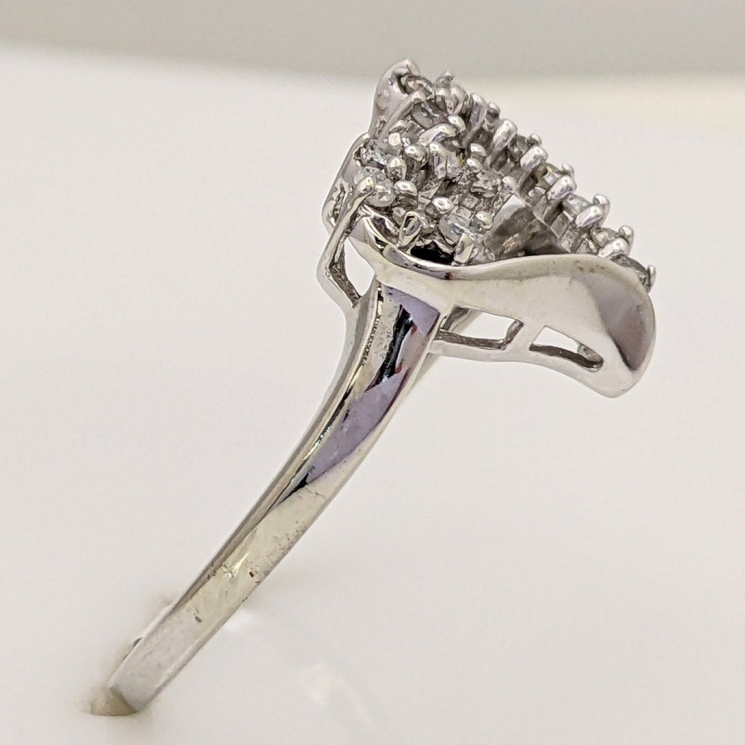 10K WHITE DIAMOND ROUND (17) OPEN HEART ESTATE RING 2.1 GRAMS