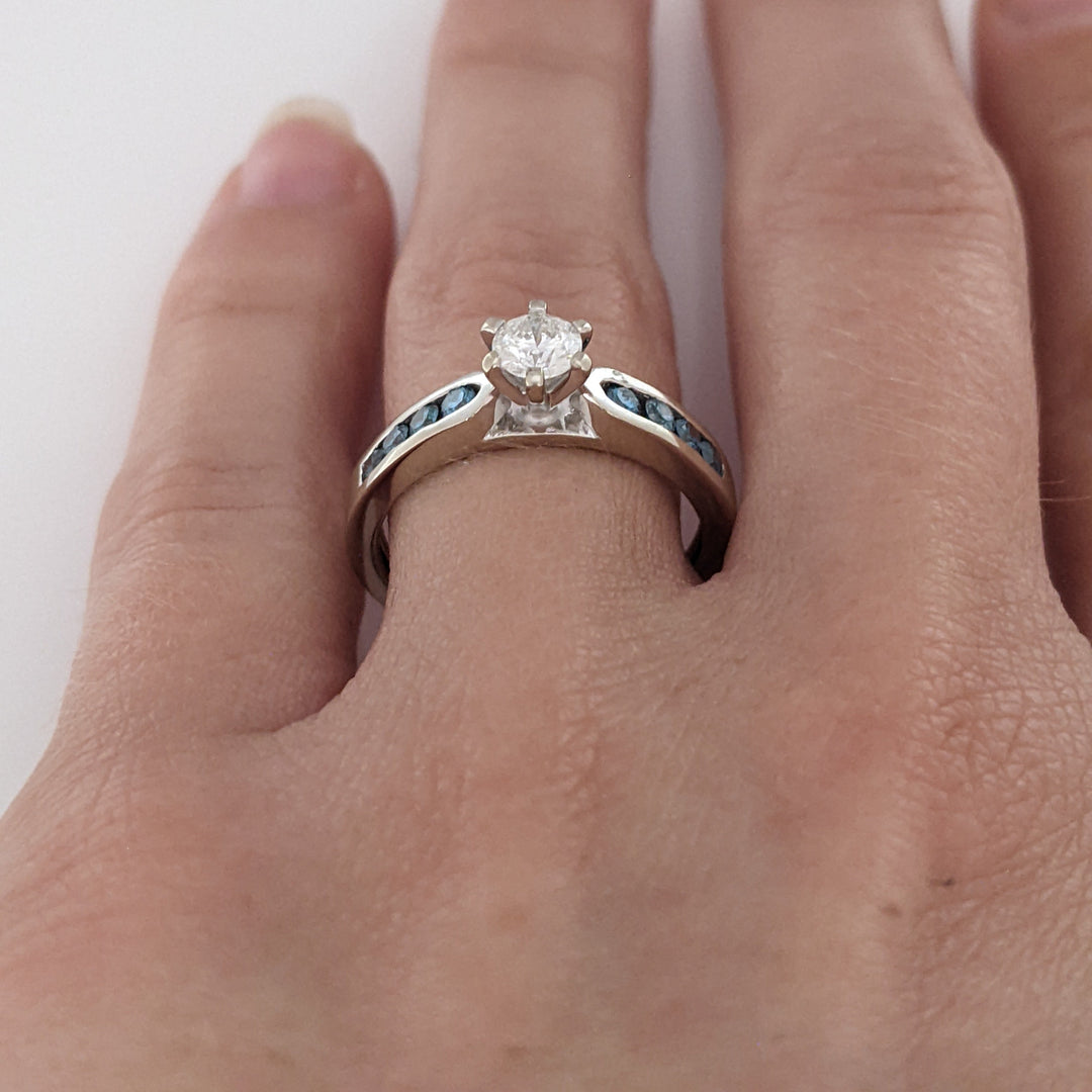 14K WHITE .54 CARAT TOTAL WEIGHT I1 H (10) BLUE (8) CHANNEL SET ESTATE RING 2.8 GRAMS