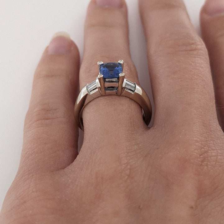 14K WHITE CEYLON SAPPHIRE 5.5MM CUSHION WITH .20 DIAMOND TOTAL WEIGHT BAGUETTE (6) ESTATE RING 4.7 GRAMS