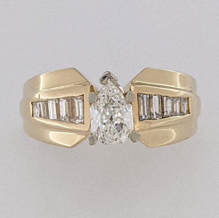 14K .97 CARAT TOTAL WEIGHT SI1 I DIAMOND PEAR (1) BAGUETTE (10) ESTATE RING 6.1 GRAMS