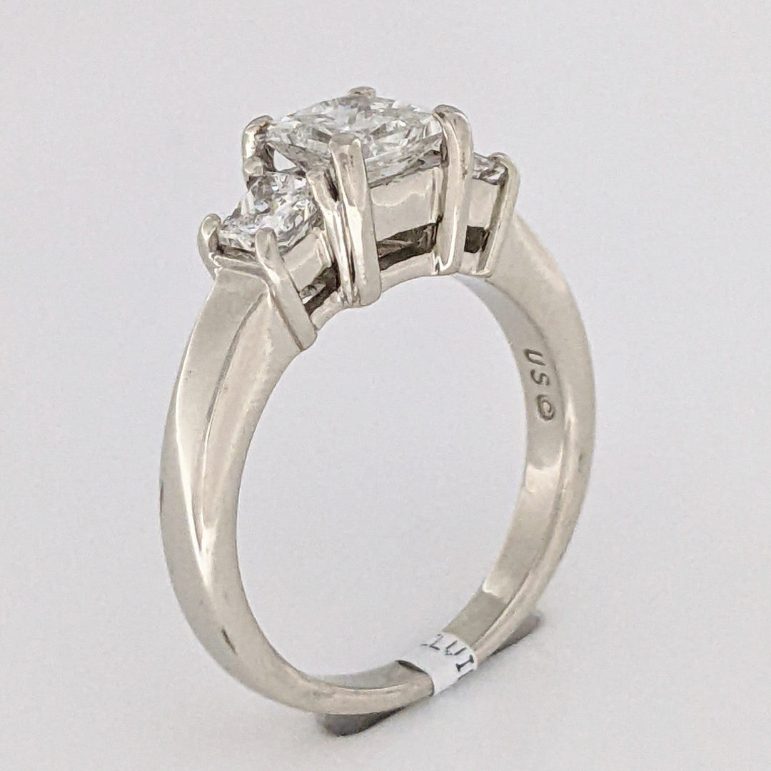 14K WHITE 1.37 CARAT TOTAL WEIGHT I1 I DIAMOND PRINCESS CUT (3) ESTATE TRINITY RING 5.5 GRAMS