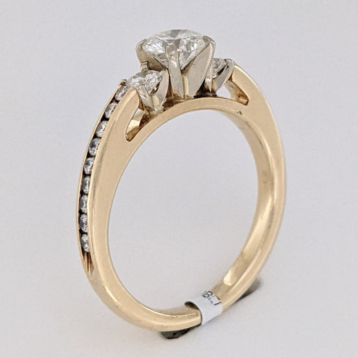 14K .94 CARAT TOTAL WEIGHT SI1 H DIAMOND ROUND (21) ESTATE TRINITY RING 3.9 GRAMS