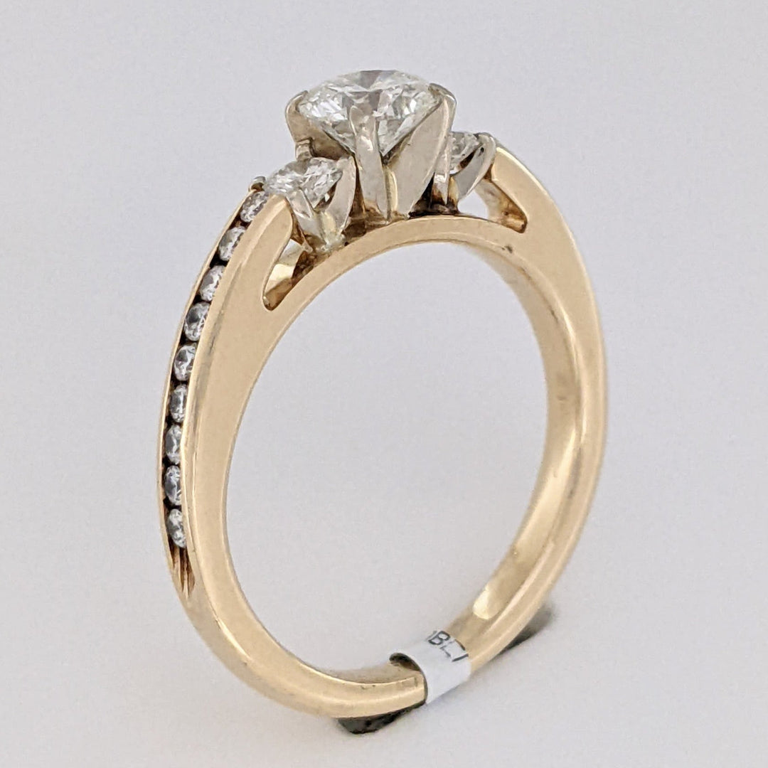 14K .94 CARAT TOTAL WEIGHT SI1 H DIAMOND ROUND (21) ESTATE TRINITY RING 3.9 GRAMS