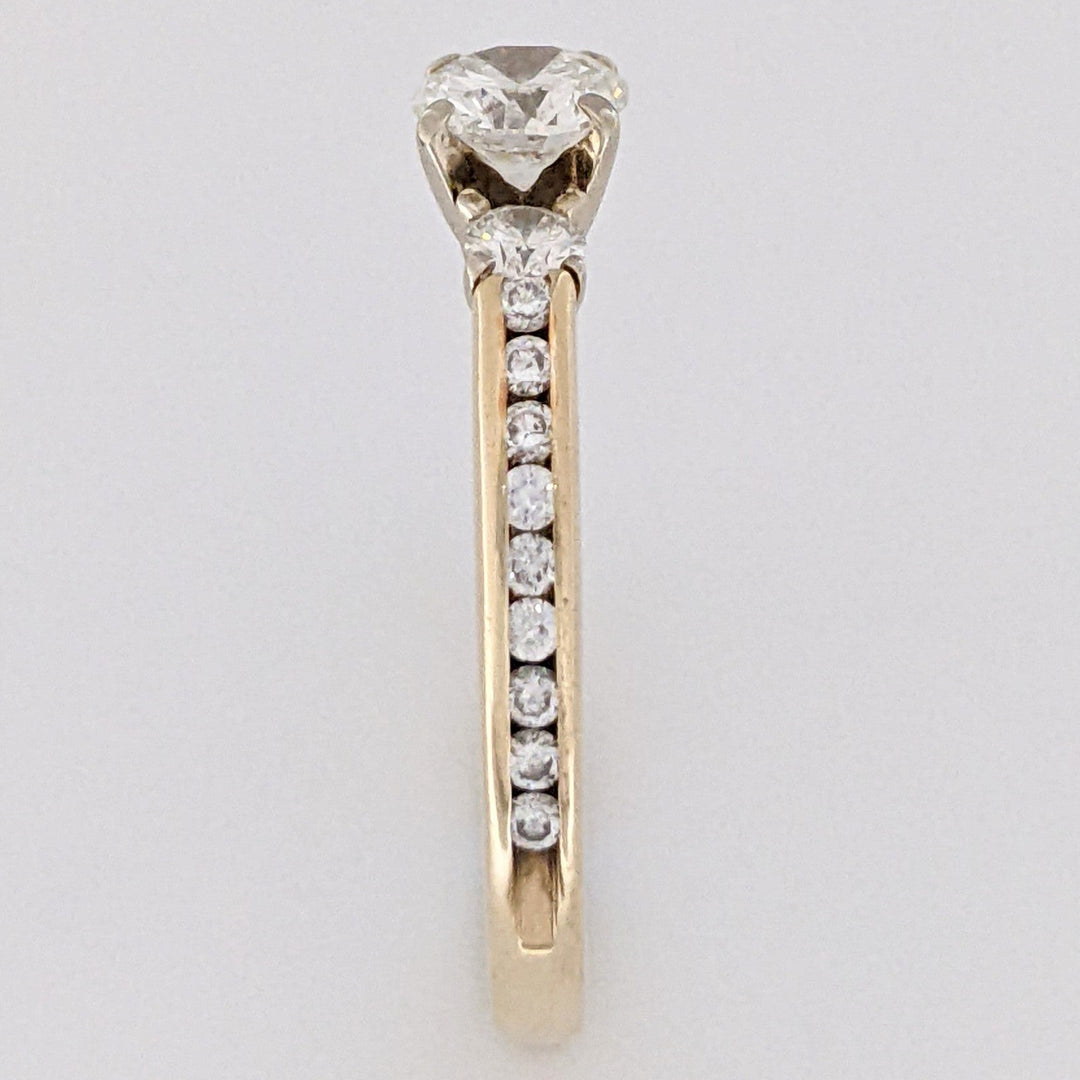 14K .94 CARAT TOTAL WEIGHT SI1 H DIAMOND ROUND (21) ESTATE TRINITY RING 3.9 GRAMS