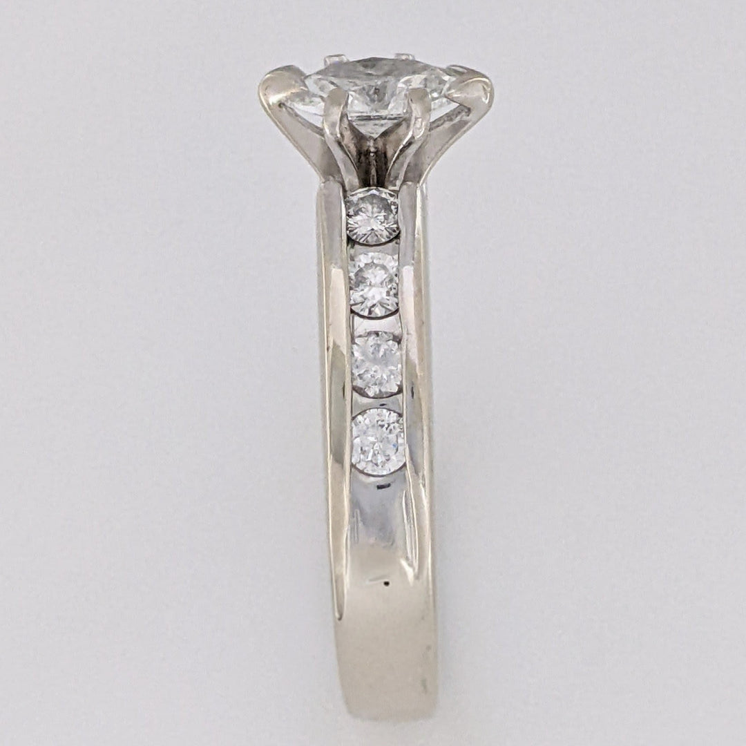 14K WHITE .77 CARAT TOTAL WEIGHT I1 H DIAMOND MARQUISE (1) ROUND (8) ESTATE RING 5.7 GRAMS