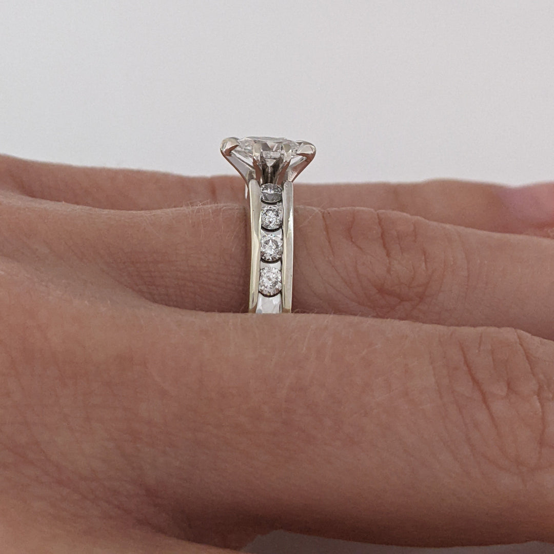 14K WHITE .77 CARAT TOTAL WEIGHT I1 H DIAMOND MARQUISE (1) ROUND (8) ESTATE RING 5.7 GRAMS