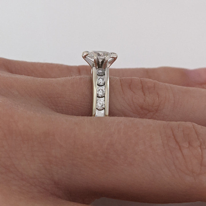 14K WHITE .77 CARAT TOTAL WEIGHT I1 H DIAMOND MARQUISE (1) ROUND (8) ESTATE RING 5.7 GRAMS