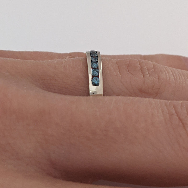 14K WHITE .30 CARAT TOTAL WEIGHT SI1 BLUE DIAMOND ROUND (10) ESTATE CHANNEL BAND 2.1 GRAMS