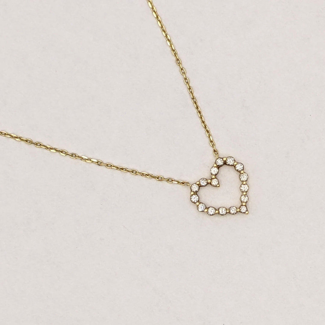 14K .32 CARAT TOTAL WEIGHT SI2 I DIAMOND ROUND (16) ESTATE HEART NECKLACE 2.3 GRAMS
