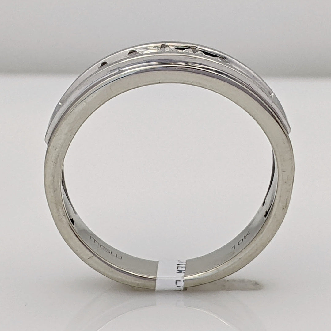 10K WHITE .25 CARAT TOTAL WEIGHT I1 H DIAMOND ROUND (5) ESTATE CHANNEL BAND 5.4 GRAMS