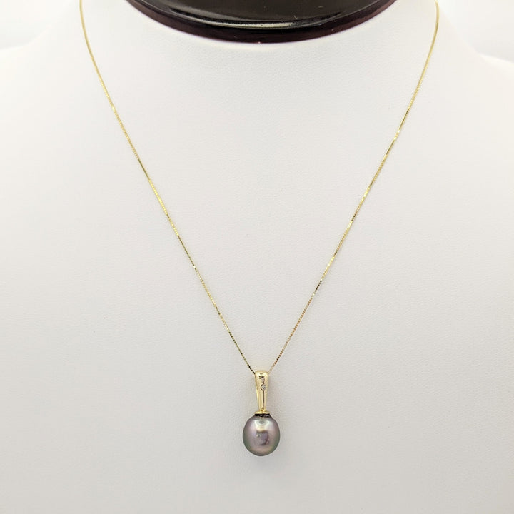 14K TAHITIAN PEARL ROUND 9MM WITH MELEE ESTATE PENDANT & CHAIN 4.4 GRAMS