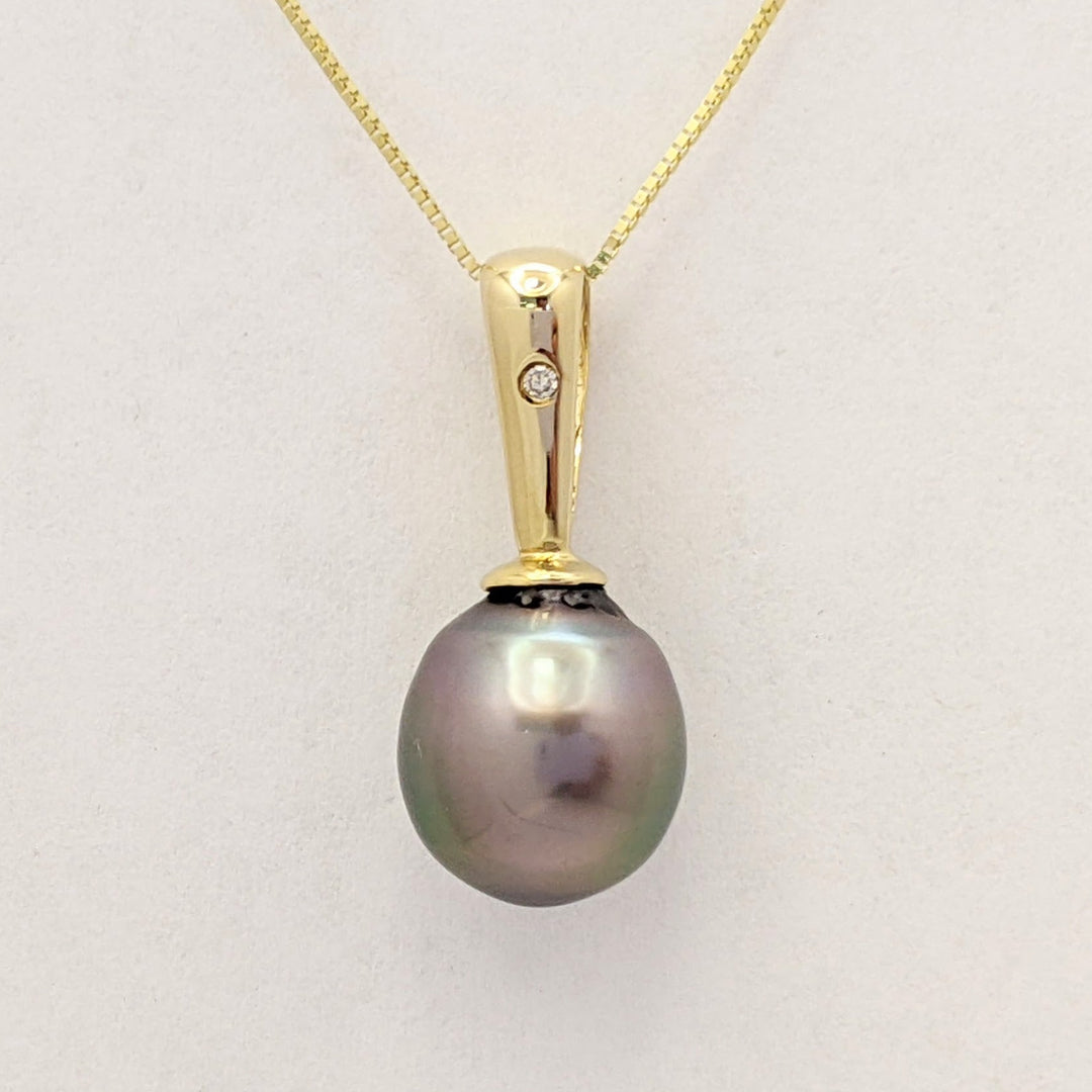 14K TAHITIAN PEARL ROUND 9MM WITH MELEE ESTATE PENDANT & CHAIN 4.4 GRAMS