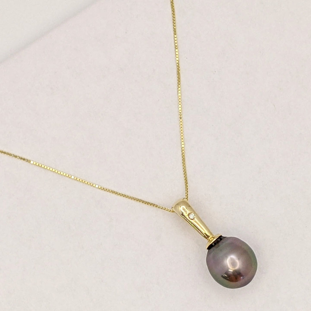 14K TAHITIAN PEARL ROUND 9MM WITH MELEE ESTATE PENDANT & CHAIN 4.4 GRAMS