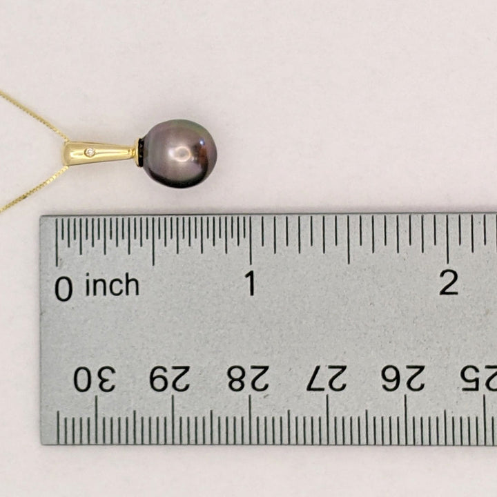 14K TAHITIAN PEARL ROUND 9MM WITH MELEE ESTATE PENDANT & CHAIN 4.4 GRAMS