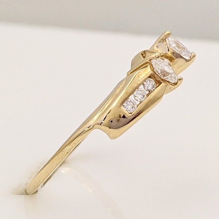 14K .30 CARAT TOTAL WEIGHT SI2 G DIAMOND MARQUISE (2) ROUND (6) ESTATE WRAP 2.0 GRAMS