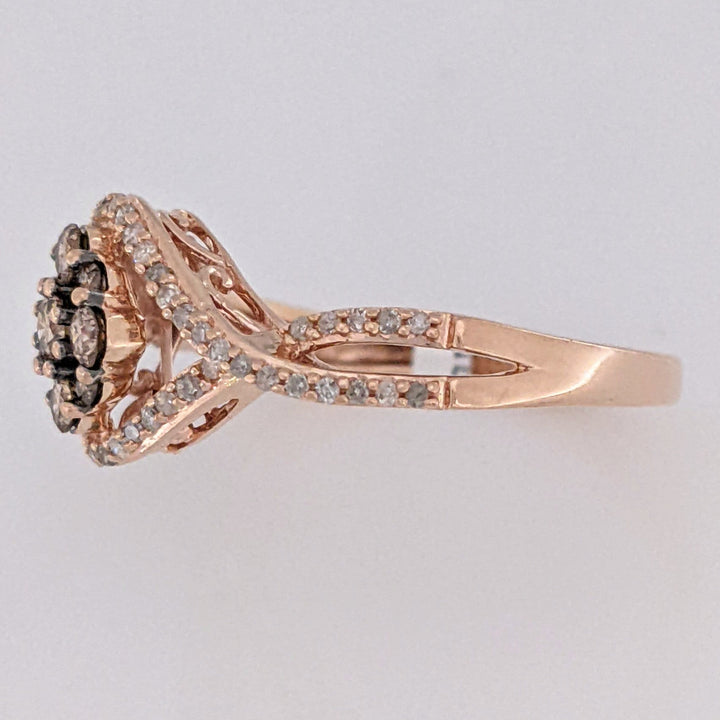 10K ROSE .48 CARAT TOTAL WEIGHT DIAMOND CHOCOLATE/WHITE ROUND (65) ESTATE CLUSTER RING 2.7 GRAMS