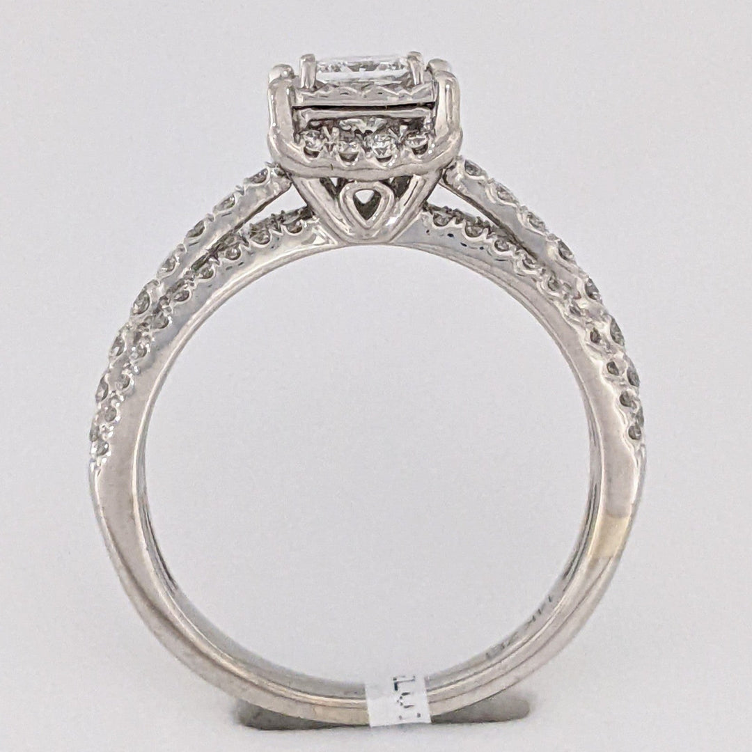 14K WHITE .85 CARAT TOTAL WEIGHT I1 H DIAMOND PRINCESS CUT (1) ROUND (72) ESTATE HALO RING 4.2 GRAMS