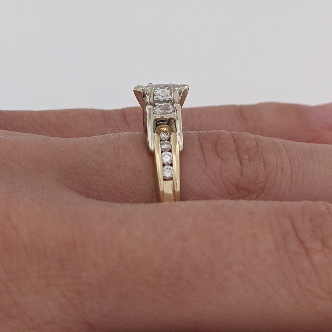 14K .65 CARAT TOTAL WEIGHT SI1 H DIAMOND MARQUISE (3) ROUND (8) ESTATE RING 4.3 GRAMS