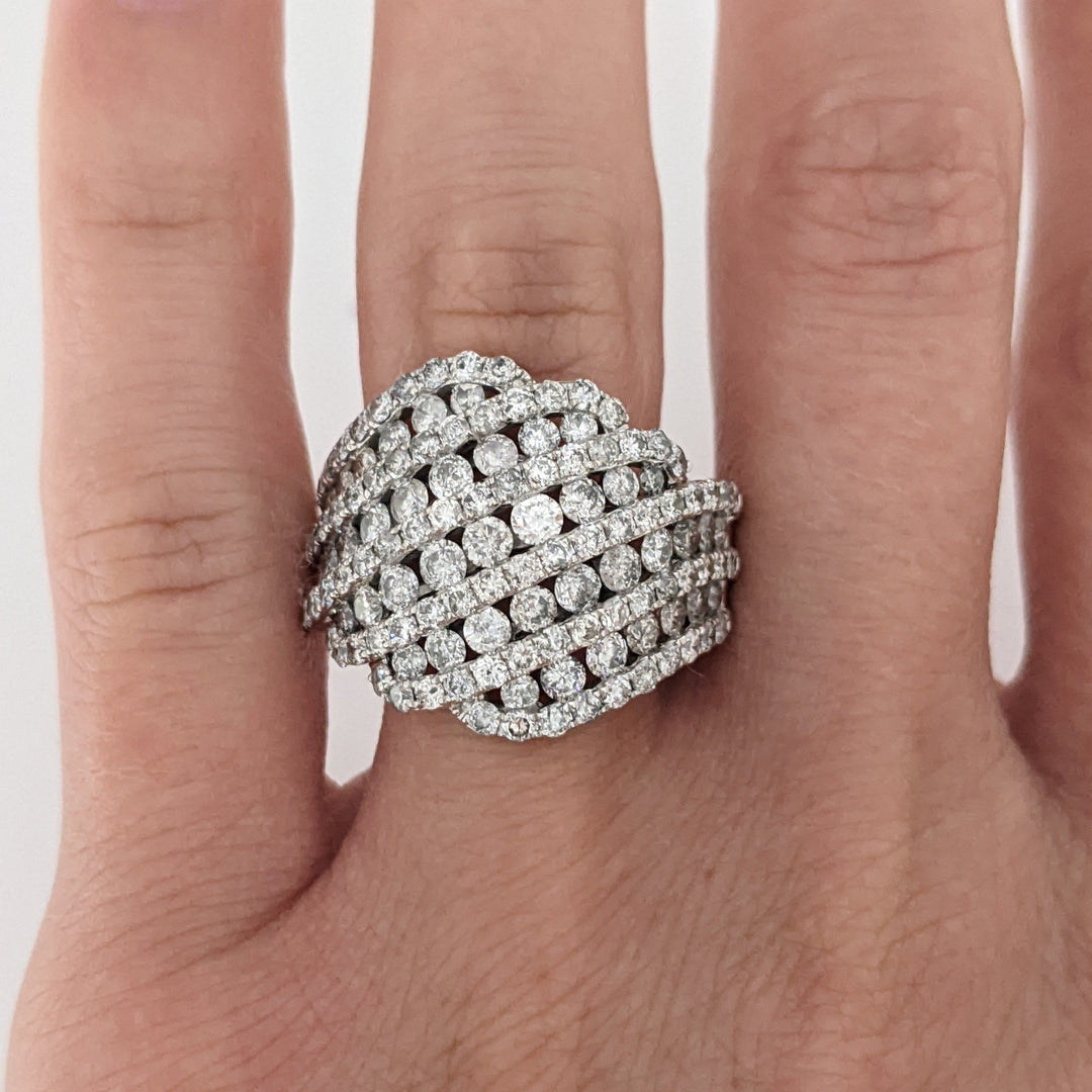10K WHITE 2.73 CARAT TOTAL WEIGHT I1 H-I DIAMOND ROUND (129) MULTI-ROW ESTATE RING 6.8 GRAMS
