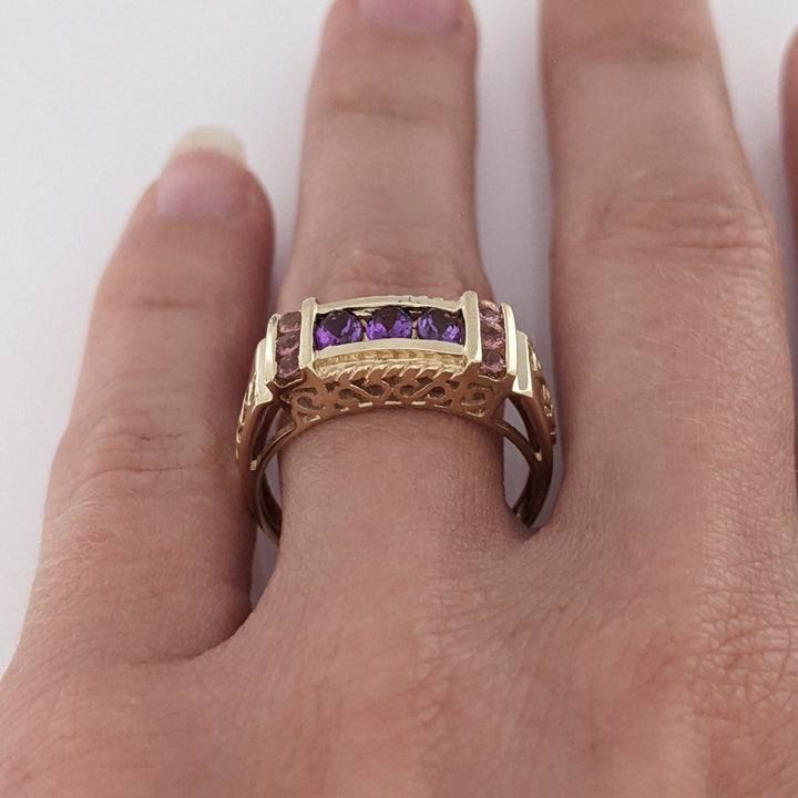 10K AMETHYST OVAL (3) WITH PINK TOURMALINE ROUND (6) ESTATE RING 3.0 GRAMS