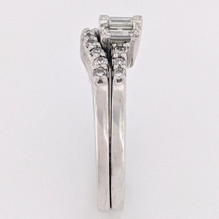 14K WHITE .94 CARAT TOTAL WEIGHT SI2 I DIAMOND EMERALD CUT (3) ROUND (17) ESTATE RING/BAND SET 7.3 GRAMS