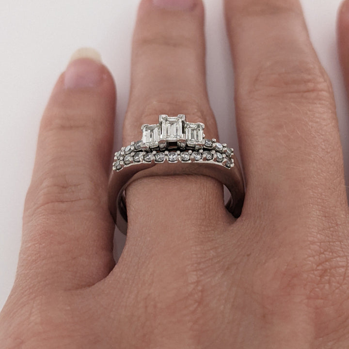 14K WHITE .94 CARAT TOTAL WEIGHT SI2 I DIAMOND EMERALD CUT (3) ROUND (17) ESTATE RING/BAND SET 7.3 GRAMS