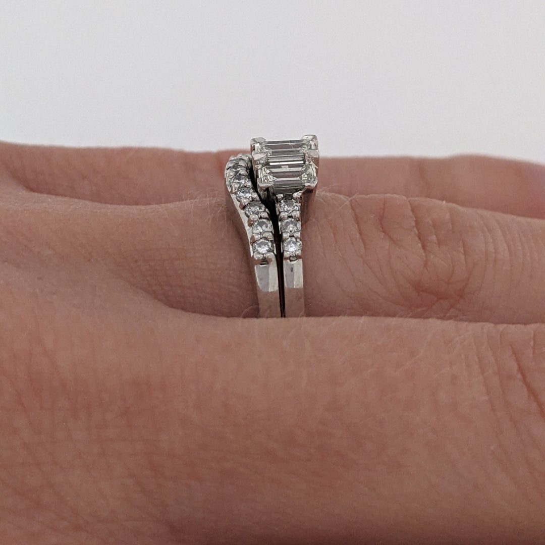 14K WHITE .94 CARAT TOTAL WEIGHT SI2 I DIAMOND EMERALD CUT (3) ROUND (17) ESTATE RING/BAND SET 7.3 GRAMS