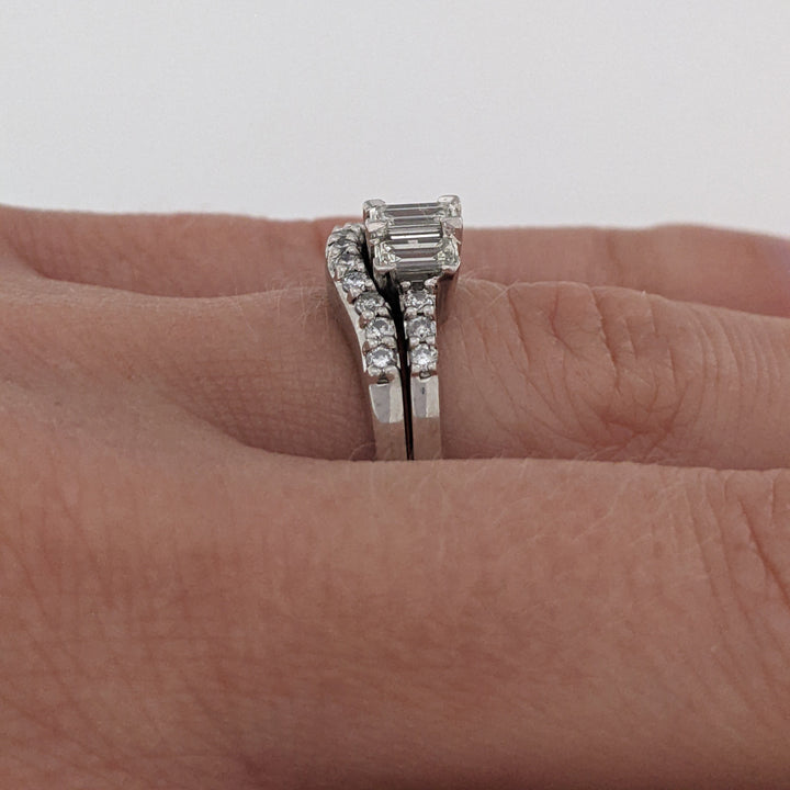 14K WHITE .94 CARAT TOTAL WEIGHT SI2 I DIAMOND EMERALD CUT (3) ROUND (17) ESTATE RING/BAND SET 7.3 GRAMS