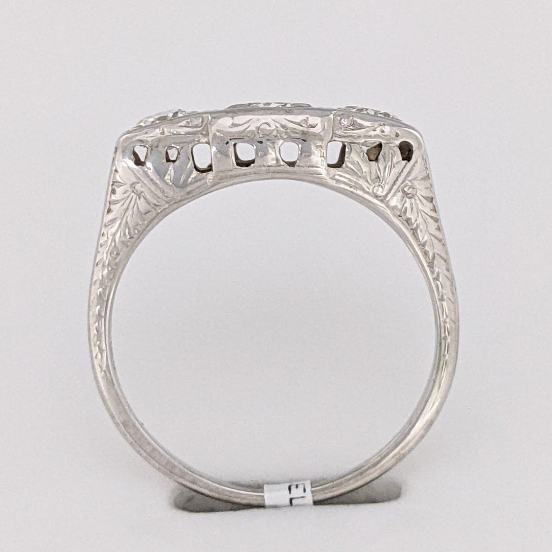 18K WHITE .72 CARAT TOTAL WEIGHT SI1 I DIAMOND ROUND (3) VINTAGE ESTATE RING 2.7 GRAMS