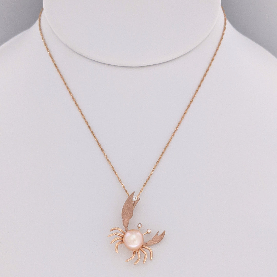 14K ROSE PEARL ROUND 7MM WITH MELEES ESTATE CRAB PENDANT & CHAIN 3.2 GRAMS