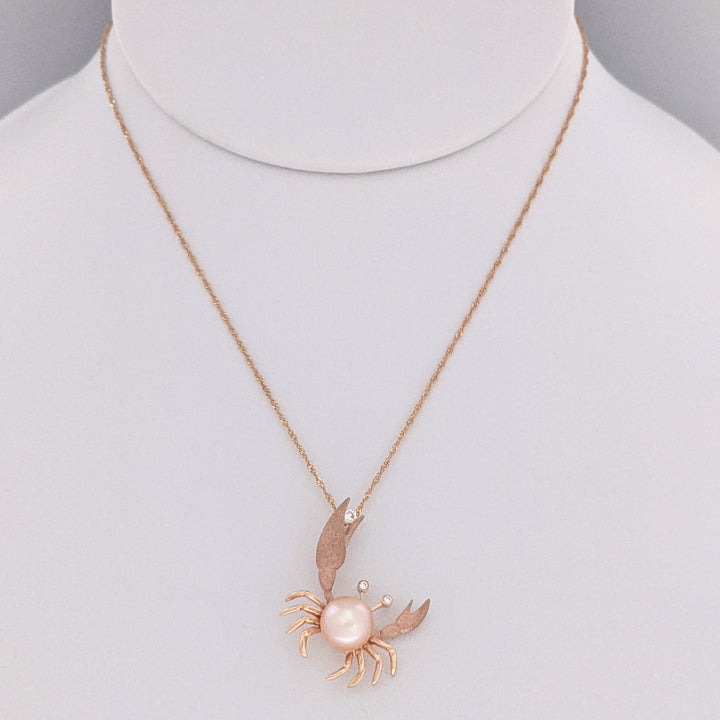 14K ROSE PEARL ROUND 7MM WITH MELEES ESTATE CRAB PENDANT & CHAIN 3.2 GRAMS