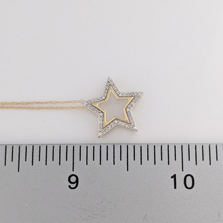 10K .20 CARAT TOTAL WEIGHT DIAMOND ROUND (40) OPEN STAR ESTATE PENDANT & CHAIN 1.2 GRAMS