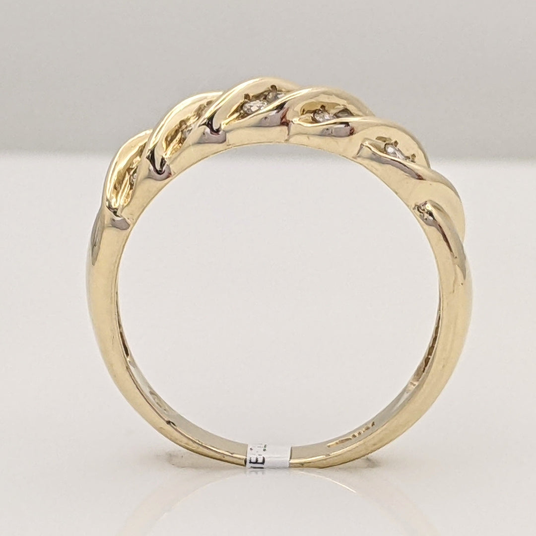10K .20 CARAT TOTAL WEIGHT I1 H DIAMOND ROUND (15) TWIST ESTATE BAND 3.0 GRAMS