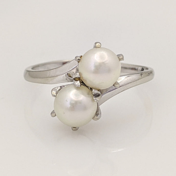14K WHITE PEARL ROUND (2) 5.5MM BYPASS ESTATE RING 1.9 GRAMS