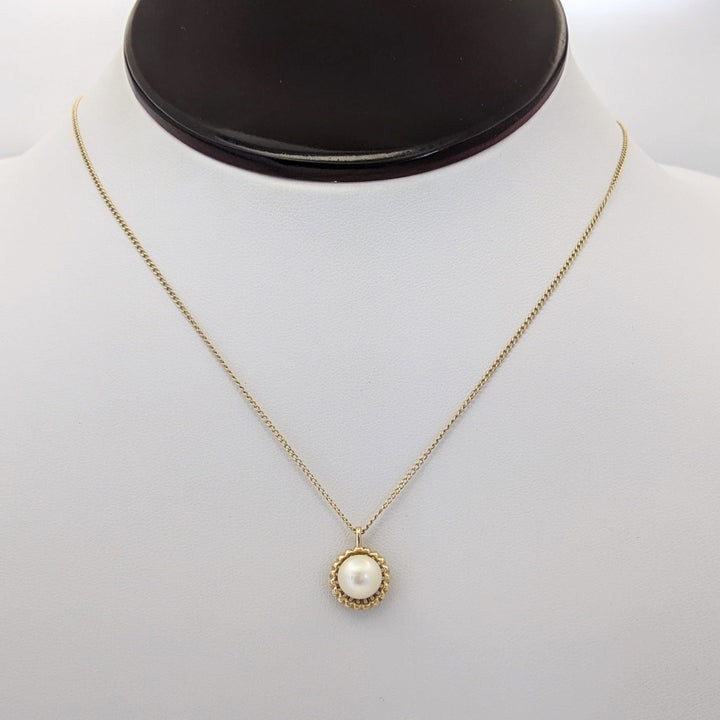 14K PEARL ROUND 7.5MM WITH GOLD TRIM ESTATE PENDANT & CHAIN 2.4 GRAMS