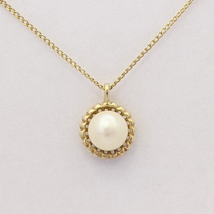 14K PEARL ROUND 7.5MM WITH GOLD TRIM ESTATE PENDANT & CHAIN 2.4 GRAMS