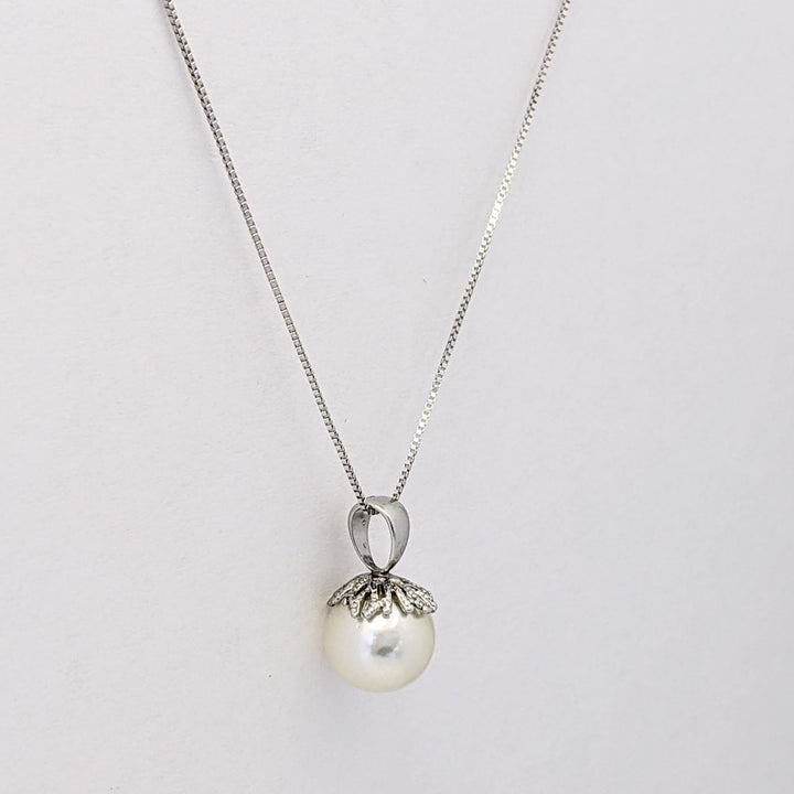 14K WHITE PEARL ROUND 8MM ESTATE PENDANT & CHAIN 1.7 GRAMS