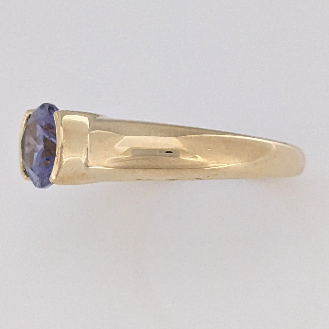 14K IOLITE OVAL 7X9 HALF BEZEL ESTATE RING 3.5 GRAMS