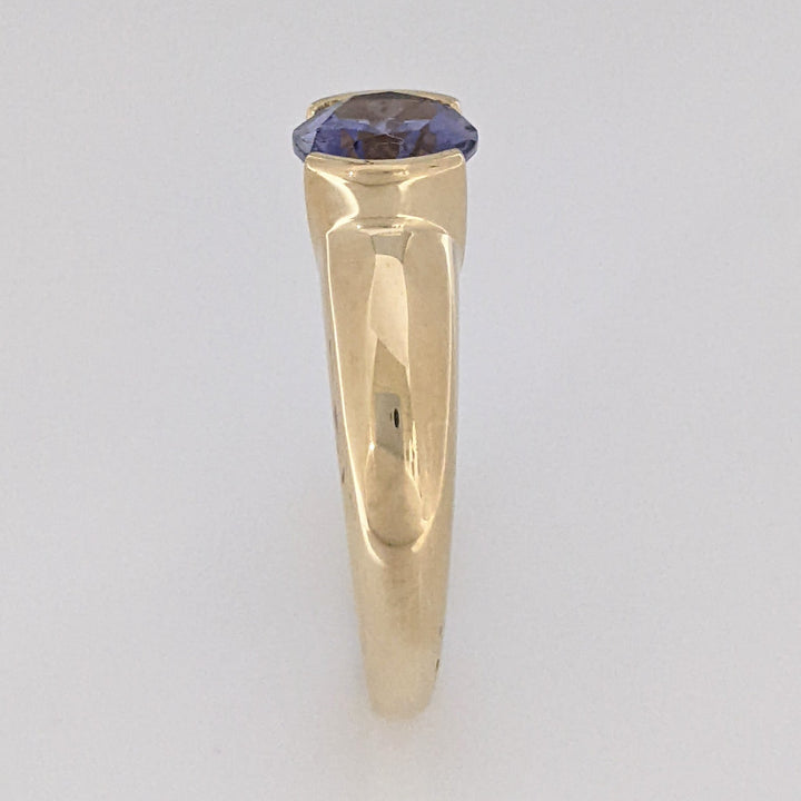 14K IOLITE OVAL 7X9 HALF BEZEL ESTATE RING 3.5 GRAMS